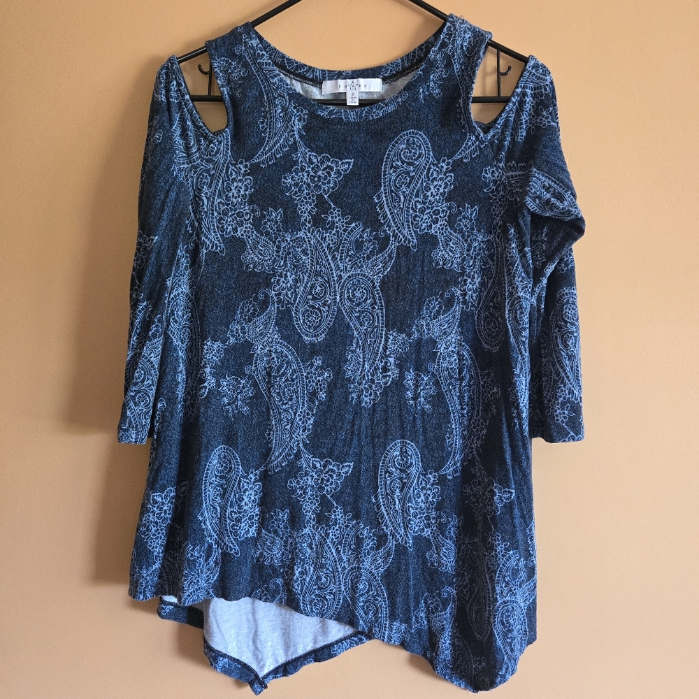 Fever Cold Shoulder Paisly Priny Top